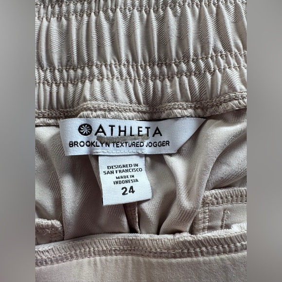 Athleta Brooklyn Textured Jogger - Picture 6 of 9